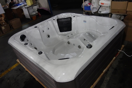 Гидромассажный бассейн SUNRANS SR801В 223x223x94