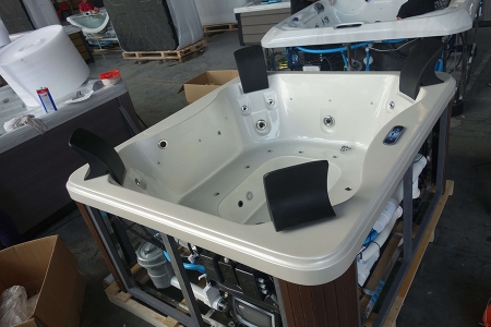 Гидромассажный бассейн SUNRANS SR805 223x223x94