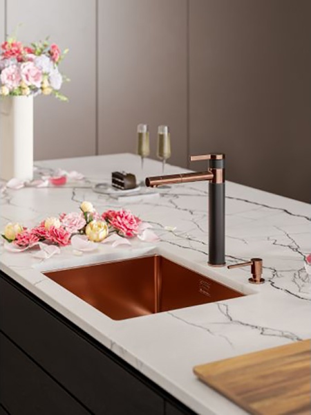 Смеситель для мойки ALVEUS Zina Monarch с поворотным изливом 1136510 copper