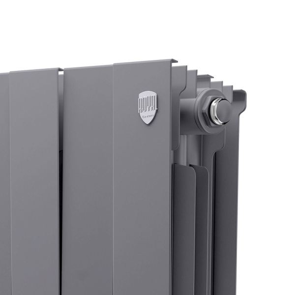 Радиатор ROYAL THERMO PianoForte 200 18С 144/28 БП серебристый матовый